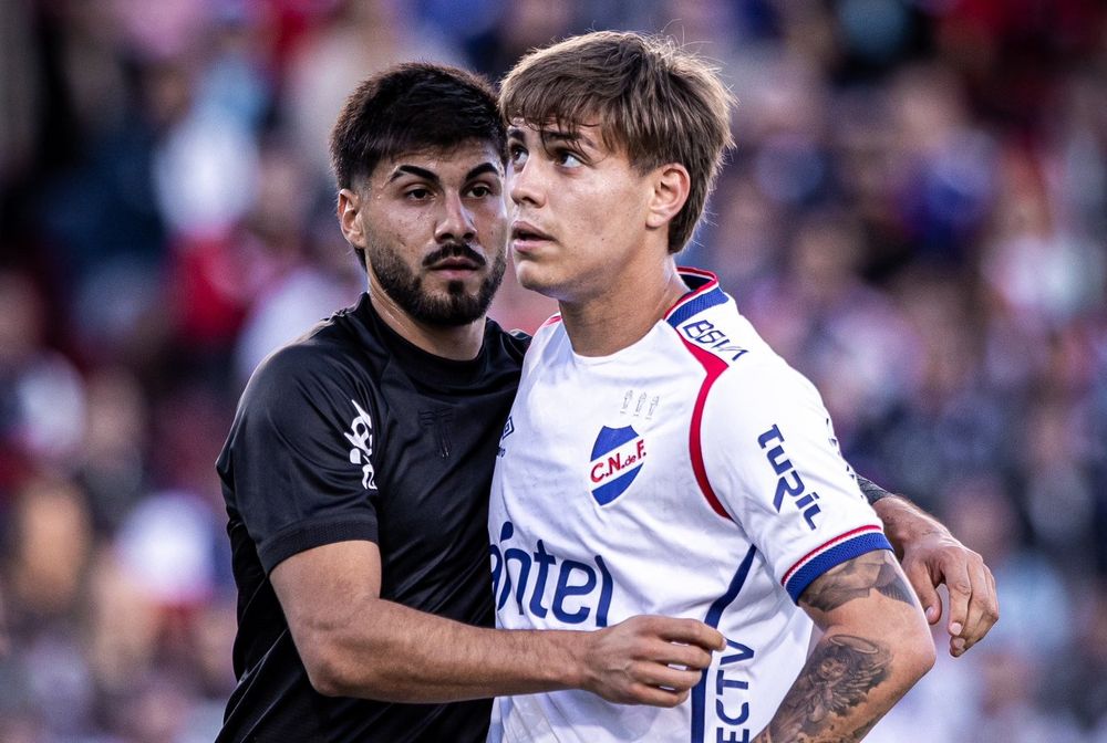 Jeremía Recoba y Rabino en Nacional vs Danubio Jeremía Recoba y Rabino en Nacional vs Danubio