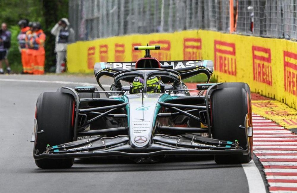 Lewis Hamilton marca el mejor tiempo.