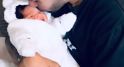 Nicolás Schiappacasse junto a su pequeña hija, Zoe, en una foto que el jugador compartió&nbsp;