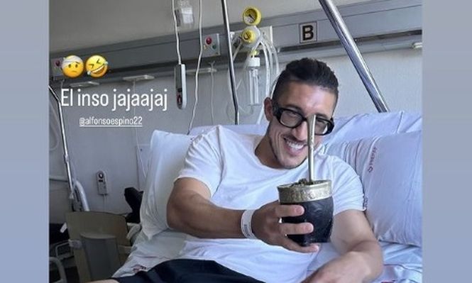 Alfonso Espino esperando su operación