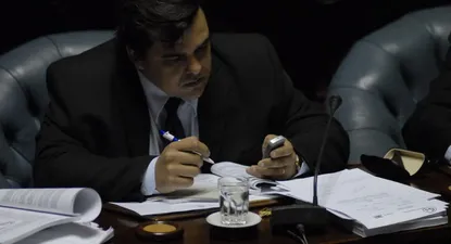 grupo de larranaga: colonia y tacuarembo ?estan ganados?