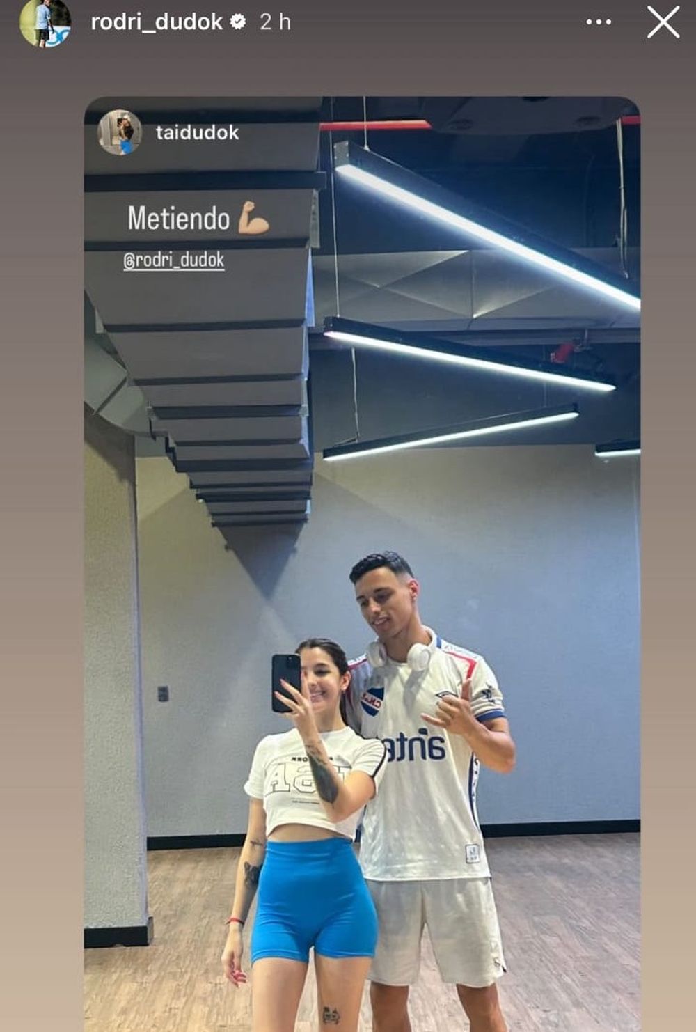 Rodrigo Dudok con la camiseta de Nacional