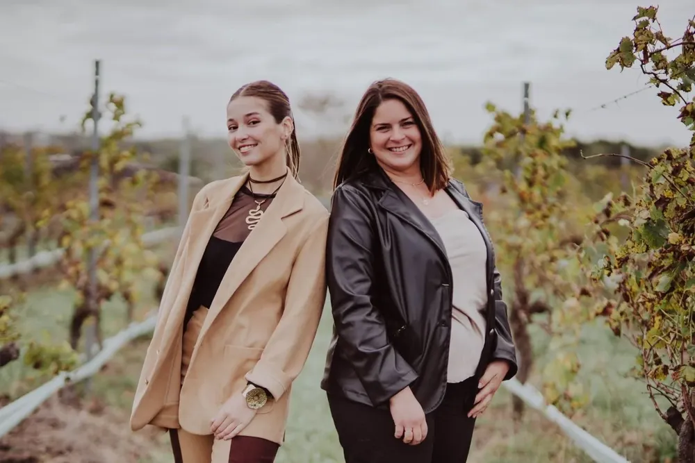 Victoria y Betiana, fundadoras de Levid.