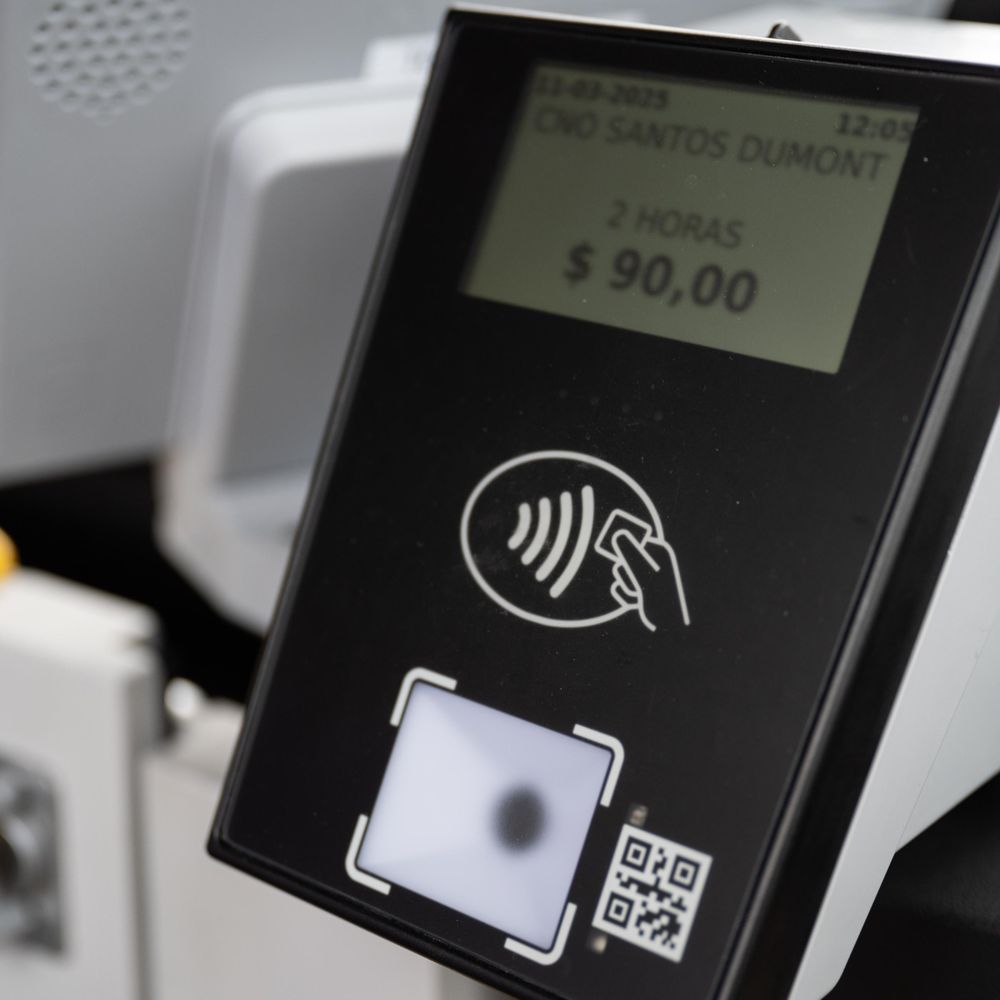 Terminal de pago del boleto STM. Archivo