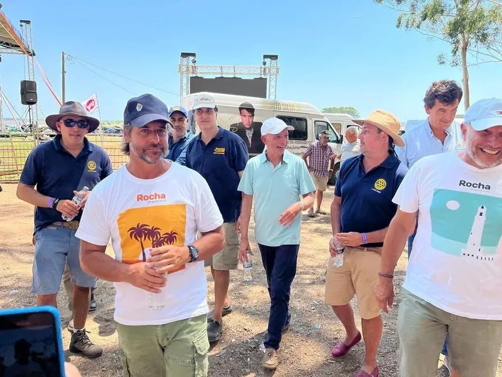 Luis Lacalle Pou en el festival de Rotary en la Represa de India Muerta