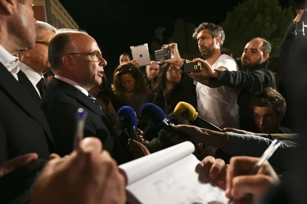 El ministro del Interior francés, Bernard Cazeneuve.