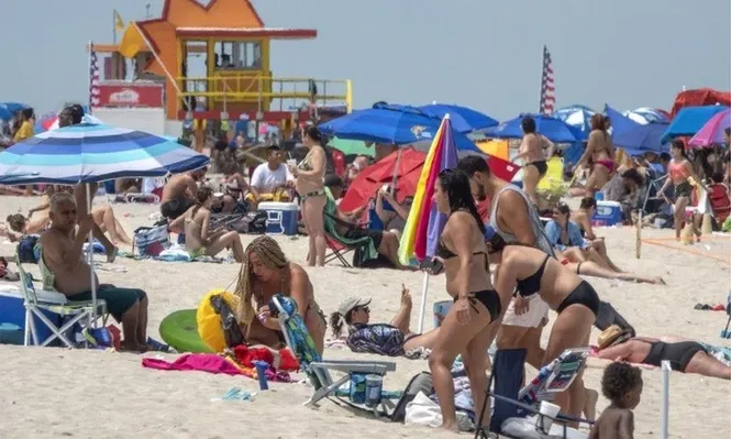 Playa de Miami en plena pandemia
