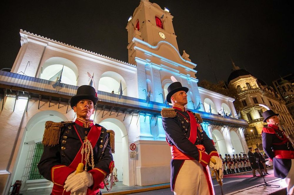 Cambio de guardia del Regimiento de Infanteria 1 Patricios en el Cabildo