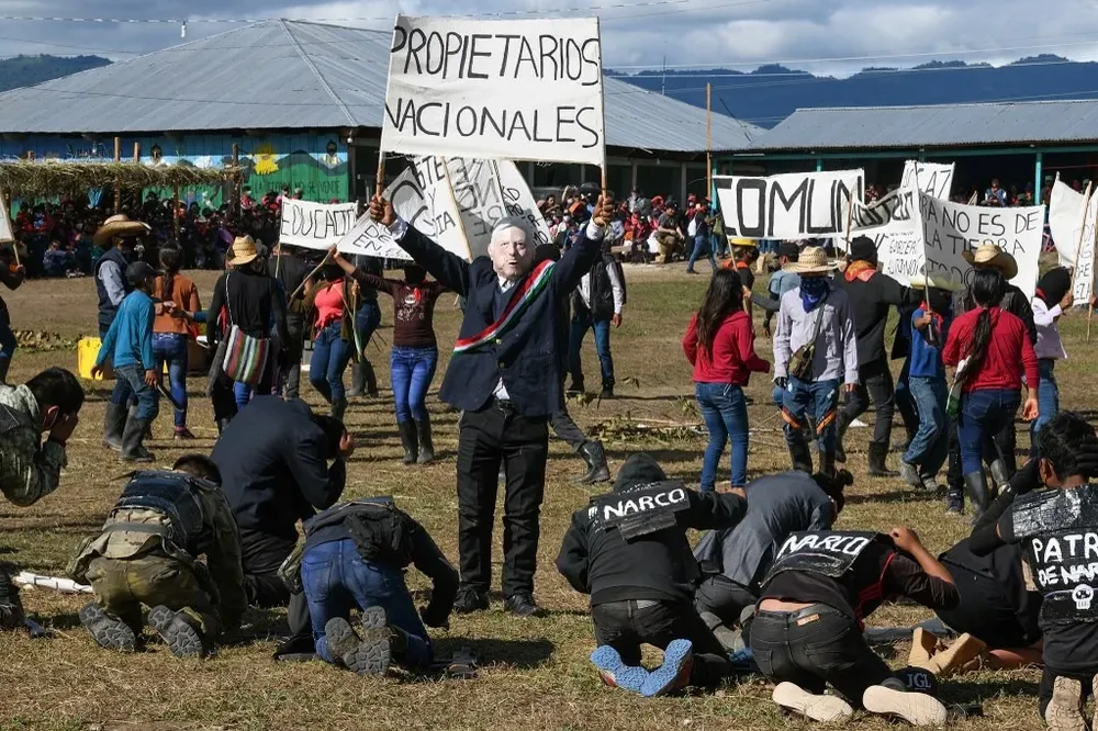 En los festejos del 30 aniversario del surgimiento del zapatismo hubo críticas al actual gobierno mexicano.