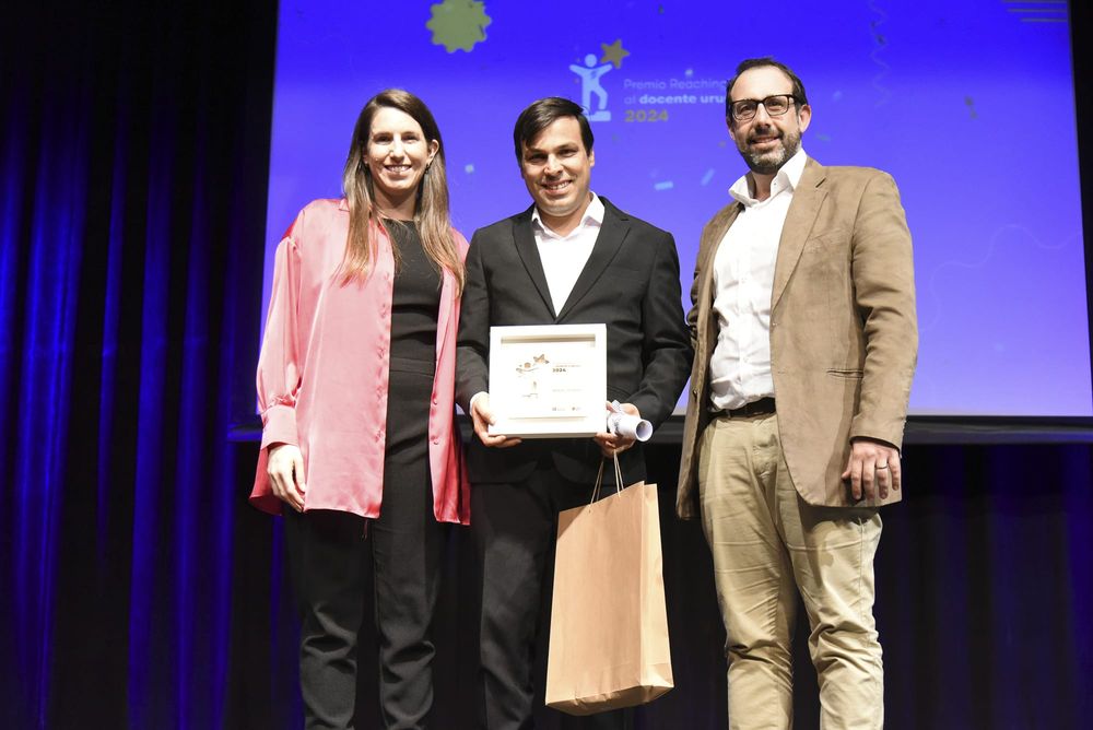 Premio ReachingU al docente uruguayo del año