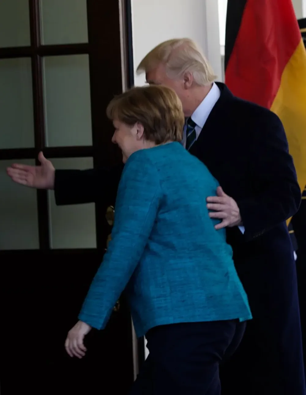 Donald Trump da la bienvenida a la canciller alemana Angela Merkel a la Casa Blanca