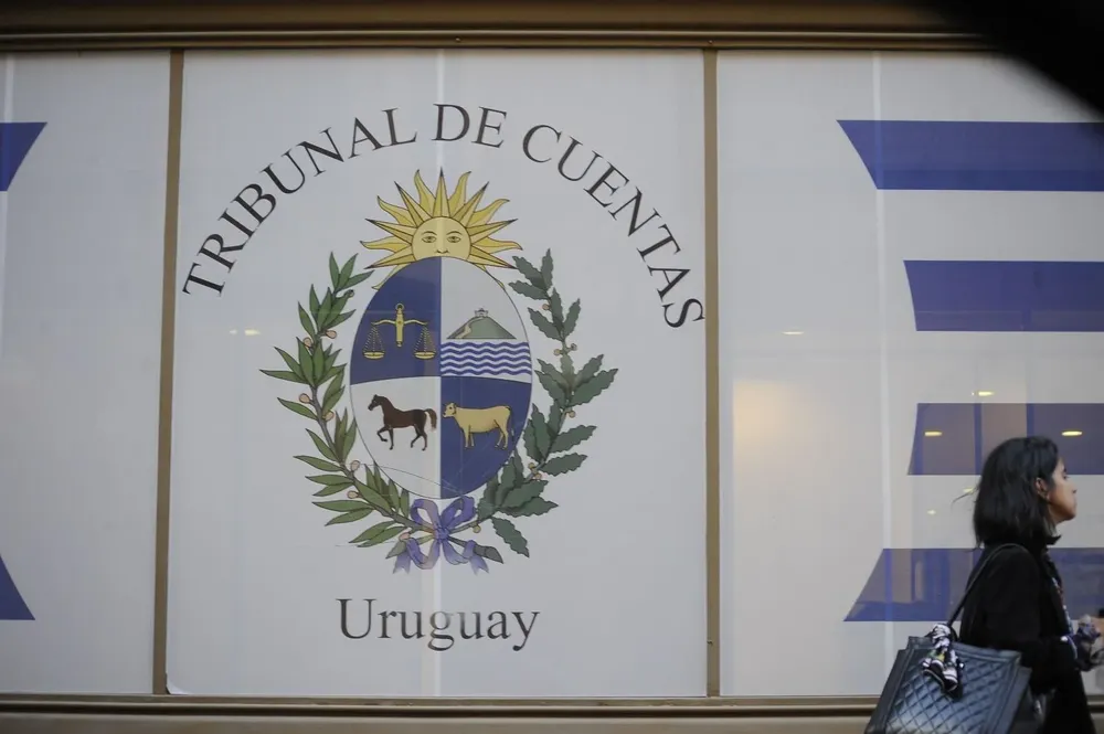 Críticas a la presidenta del TCR