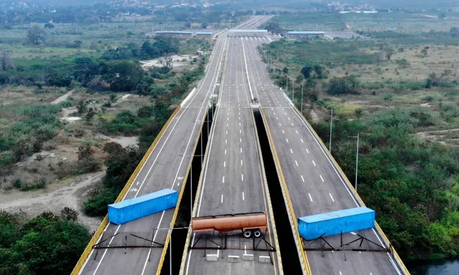 EEUU exige que militares dejen entrar asistencia humanitaria a Venezuela
