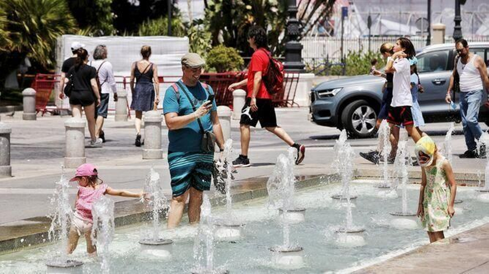 Las ciudades se preparan para enfrentar la primera ola de calor.