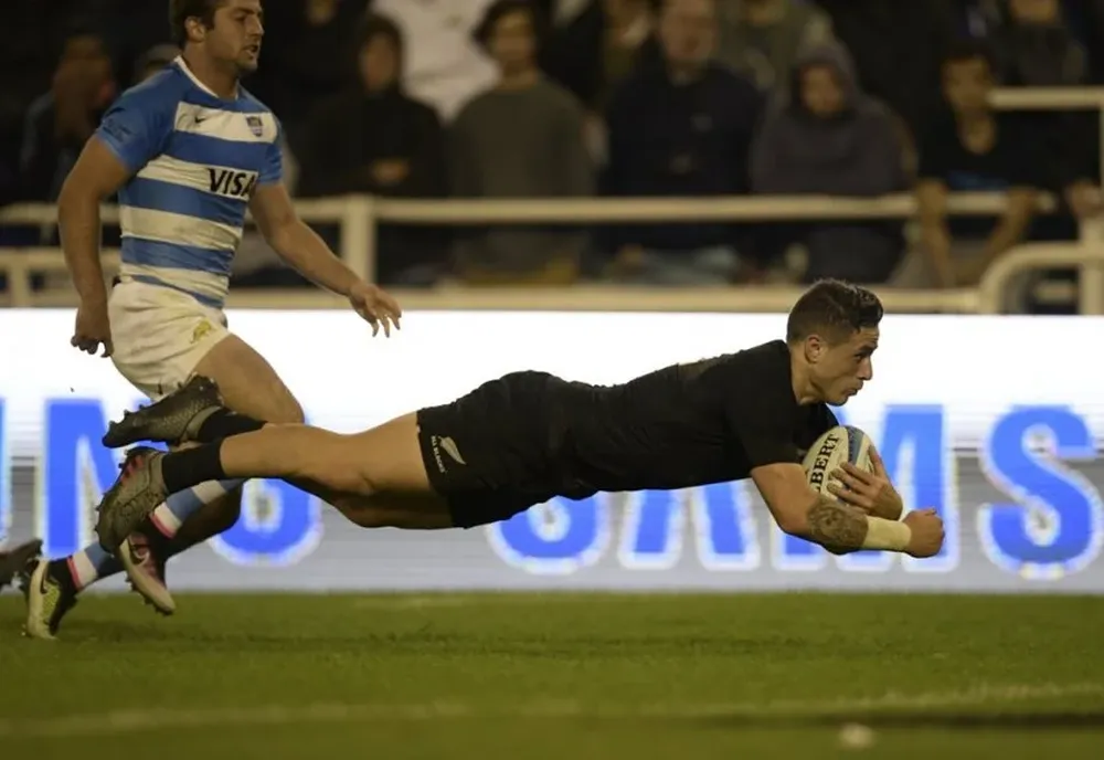 All Blacks y Pumas (Archivo)