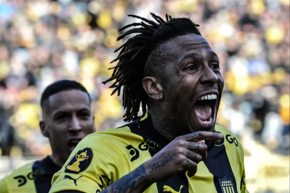 Peñarol debutará el sábado 19 de agosto ante Cerro en el Centenario