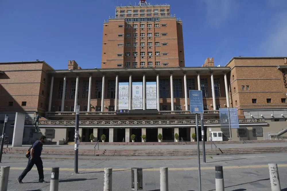 Fachada de la Intendencia de Montevideo