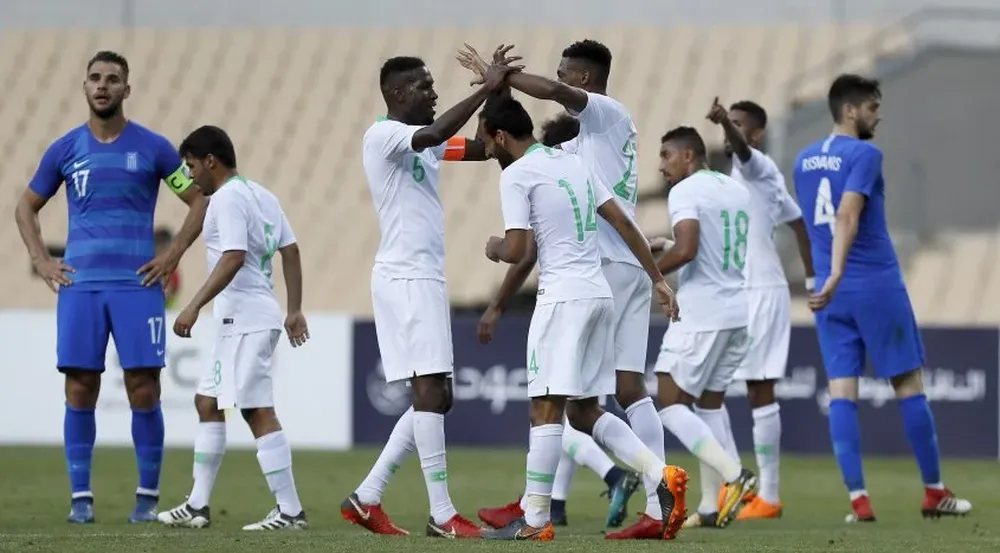 Los jugadores de Arabia Saudí celebran el segundo gol ante Grecia