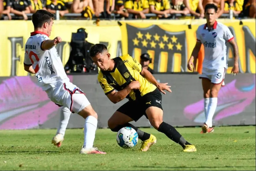 Peñarol y Nacional no se superaron