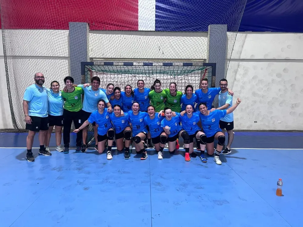 Uruguay en Dominicana, ganó contra todo