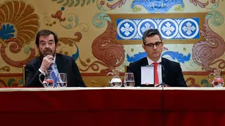 El ministro de la Presidencia, Justicia y Relaciones con las Cortes, Félix Bolaños (d), y el presidente del Consejo General del Poder Judicial (CGPJ), Vicente Guilarte.