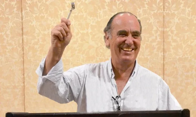 Horacio Castells en un remate en Punta del Este