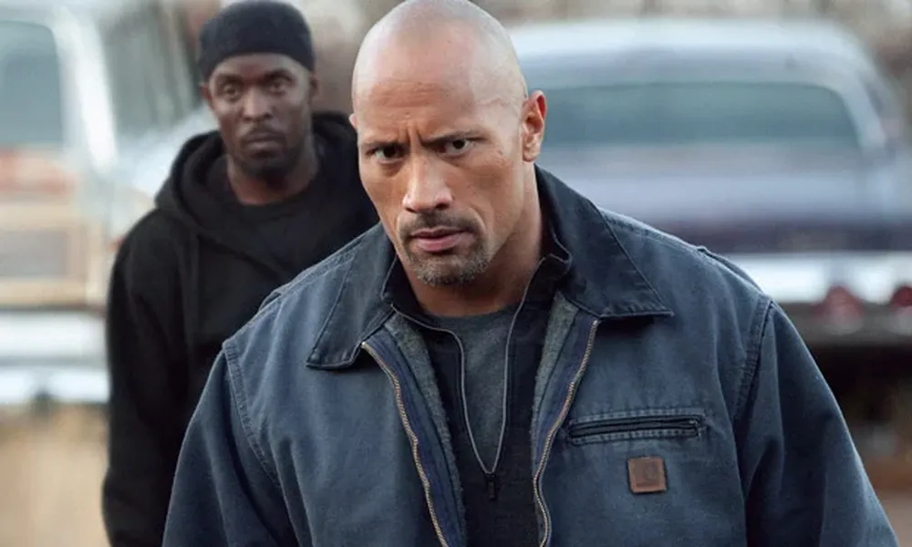Dwayne Johnson en el papel de John