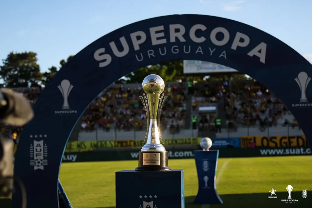 Final de la Supercopa Uruguaya 2022 entre Plaza Colonia y Peñarol