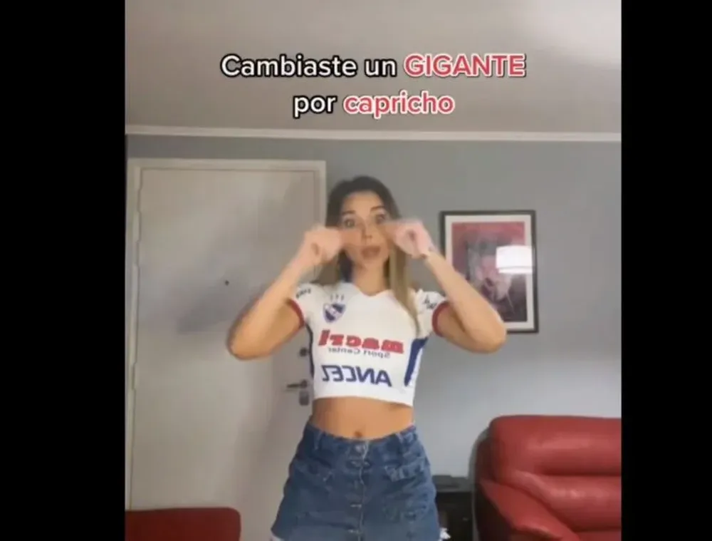 La Shakira de Nacional volvió a cantarle a Leo Coelho