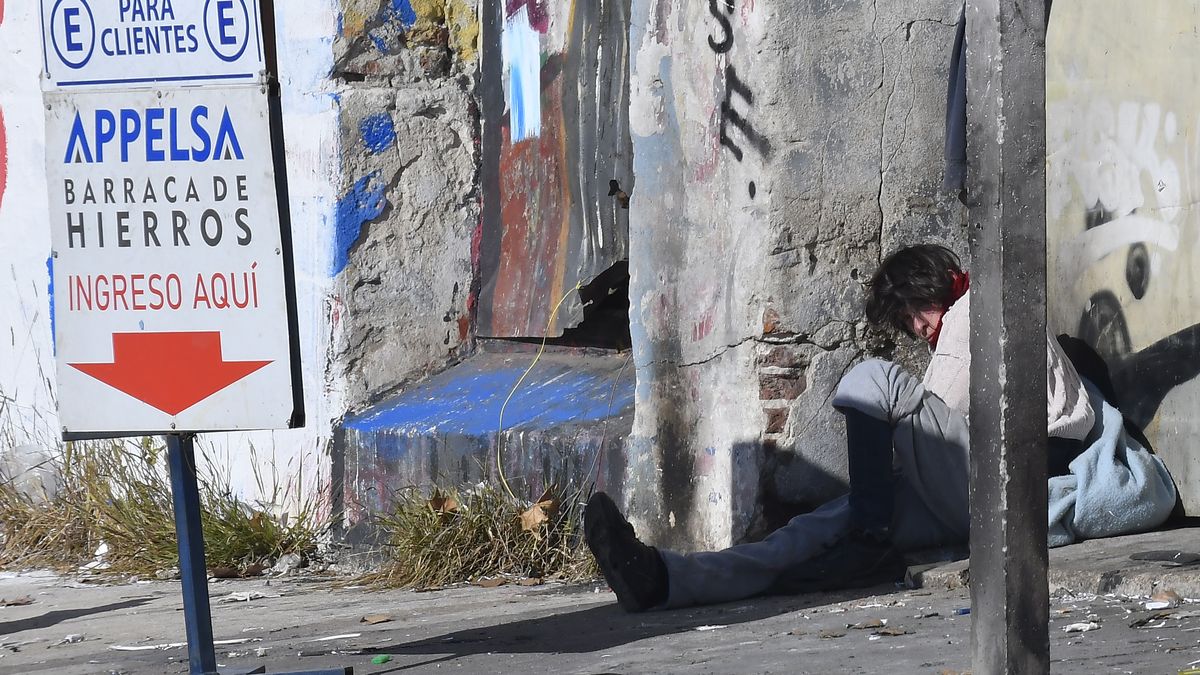 Aplicación para reportar personas en situación de calle, más viviendas sociales y Plan Invierno pasará a ser todo el año: las medidas que anunció el gobierno