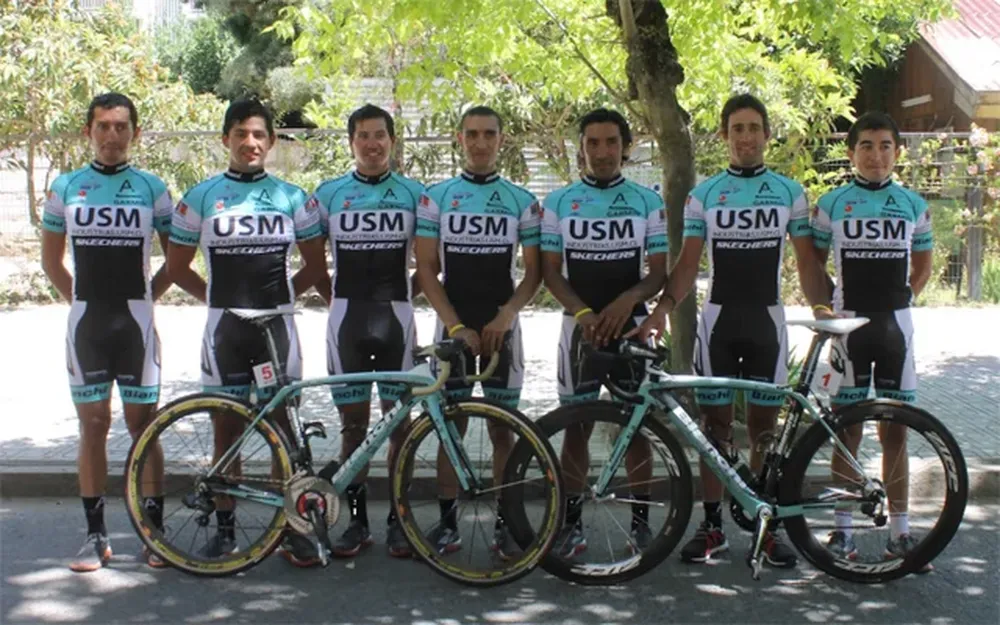Equipo USM Skechers