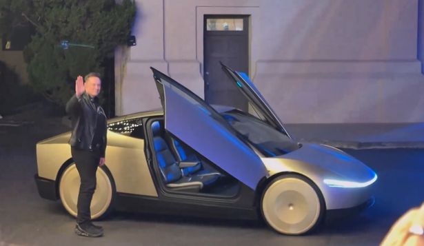 Elon Musk presentó un taxi y un ómnibus sin conductor: no tienen volantes ni pedales