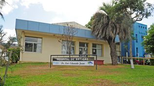 Adolescente se encuentra grave tras tirarse del techo del Hospital de Artigas