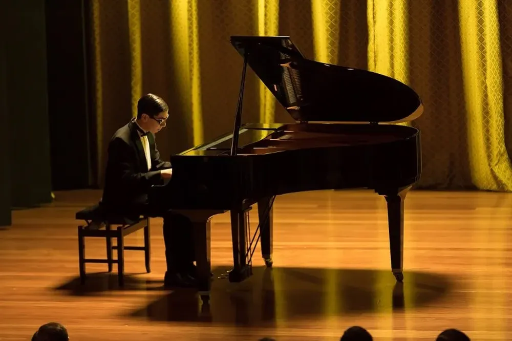 Escena de la película brasileña Joao: o maestro, la encargada de abrir el 21º Festival de Cine de Punta del Este
