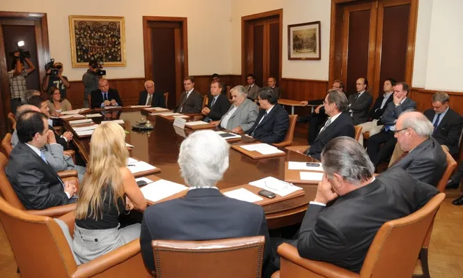 El apoyo monetario a pobres “genera dejadez”