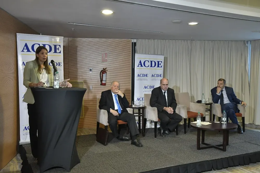 Los economistas manifestaron su nivel de coincidencia repetidamente pero polemizaron sobre el Mercosur