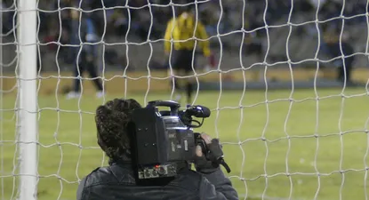 Confirmado: AUF y Tenfield se sentarán a negociar la renovación del contrato de derechos de TV del fútbol uruguayo para el período 2026-2029