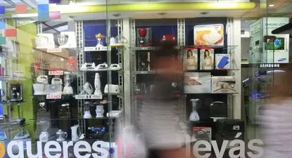 Ventas en comercios cayeron 3,5% en 2019; hay expectativa por cambio de rumbo