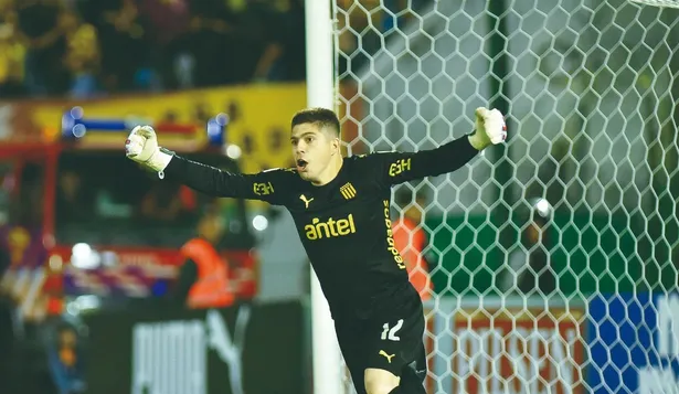 Peñarol prepara la chequera para comprar el 100% de Dawson