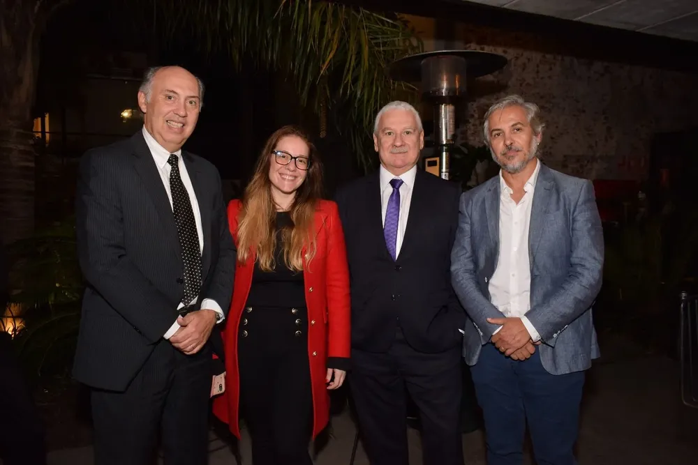 Daniel Tellechea, Alejandra Pirez, Daniel Rueda e Ignacio Olivera.