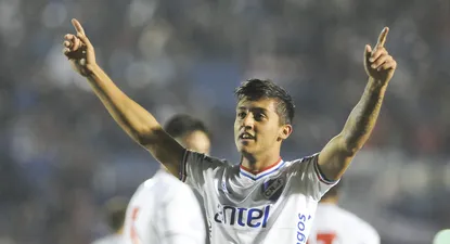 El DT de Nacional, Gustavo Munúa (D), con su asistente Christian Berman