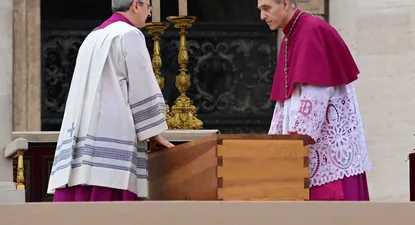 georg ganswein, el controvertido defensor del legado del papa emerito