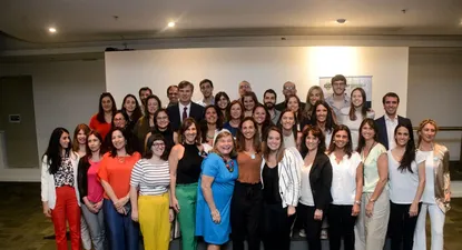 Más empresas se comprometen a cerrar la brecha de género