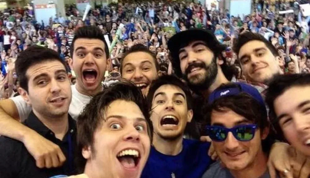 Este grupo de jóvenes son los ídolos de la web para las generaciones digitales