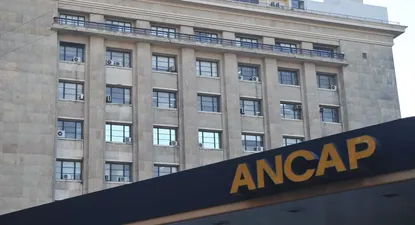 Gobierno pide a empresas públicas profundizar austeridad en el gasto