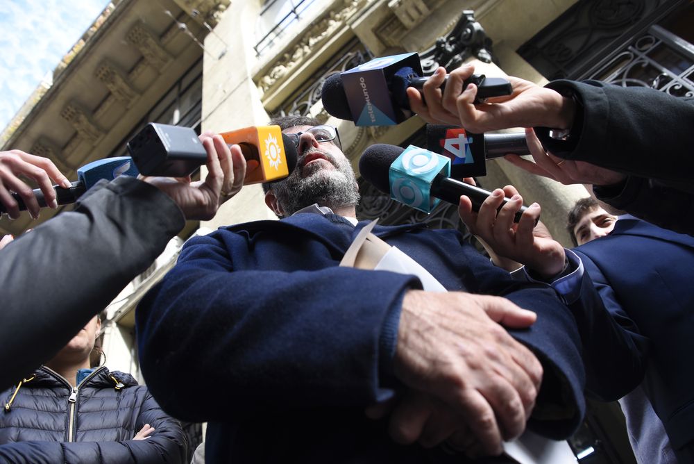 20240516 Fernando Pereira (FA) presenta denuncia en la Corte Electoral (6).jpg