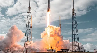 En 2015 la empresa Space X lanzó el cohete Falcon 9