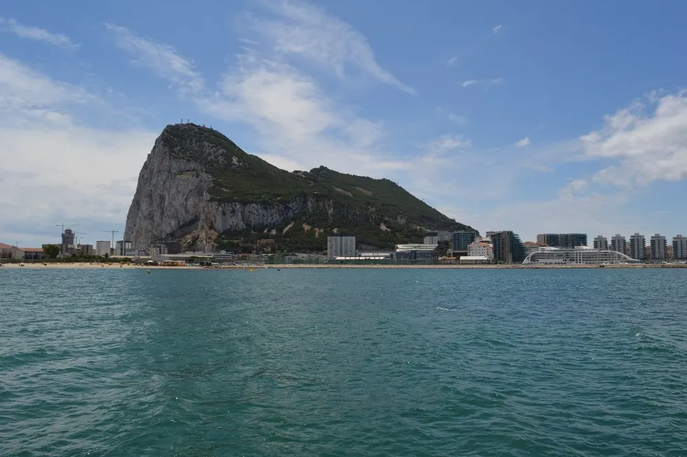 Las negociaciones para redefinir la relación de Gibraltar con la UE tras la salida de Gran Bretaña del bloque se han llevado a través de dos vías