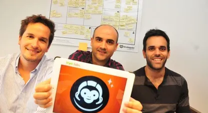 Los fundadores de Tryolabs, Martín Alcalá Rubí, Raúl Garreta y Ernesto Rodríguez.
