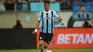 Suárez saludó a Renzo Sánchez desde Brasil